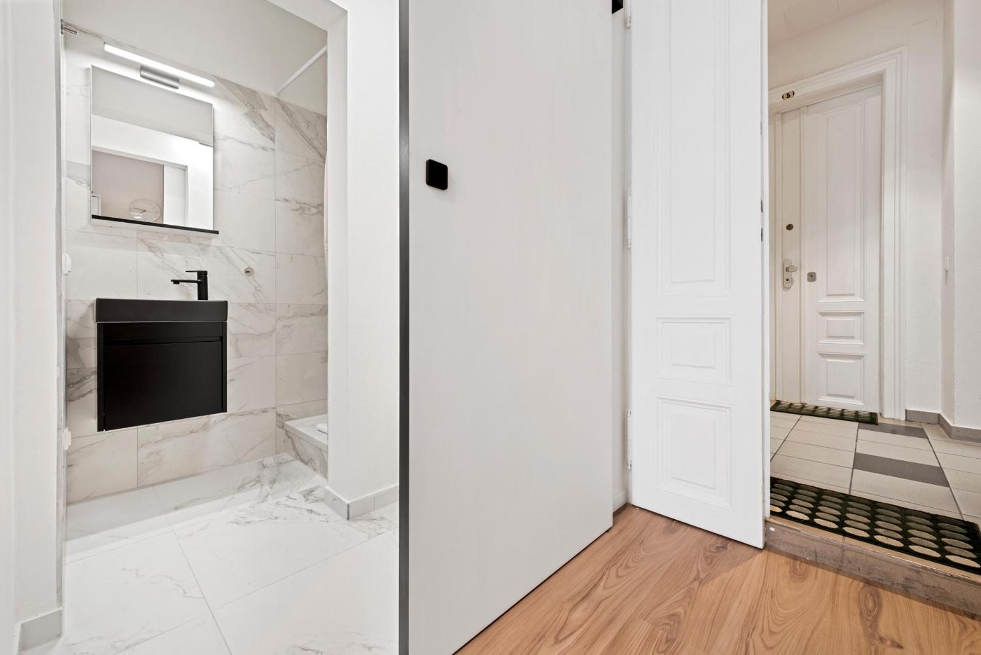 Cozy City Apartment - 15 Min To City-Centre - Contactless 24H Check-In Viena Exterior foto
