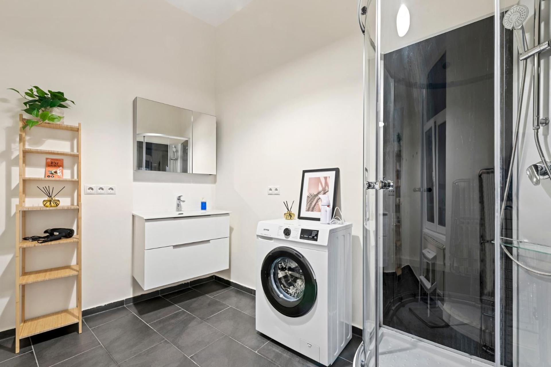 Cozy City Apartment - 15 Min To City-Centre - Contactless 24H Check-In Viena Exterior foto